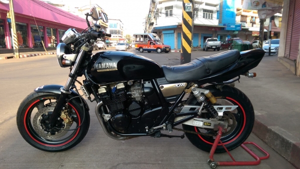 ขายคับ YAMAHA XJR400 ปี1998 สีสวย ท่อแต่งWRS แฮนด์บาร์ อินวอยส์ สรรพสามิตร ราคา 52500 บาท ส่งได้ทั่วไทยคับ สนใจติดต่อ 081-0578282 FACEBOOK ชาญณรงค์ ป๊อป ชัยอมฤต ไอดีไลน์ POPBIGBIKESAKON คับ สนใจรถสวย ถูก ดี ต้อง POP BIGBIKE SAKONNAKHON คับ คลิปวิดีโอคับ h