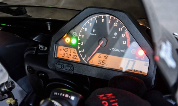 Honda Cbr1000RR 2005 ทะเบียนพร้อมโอน ภาษีไม่ขาดต่อ