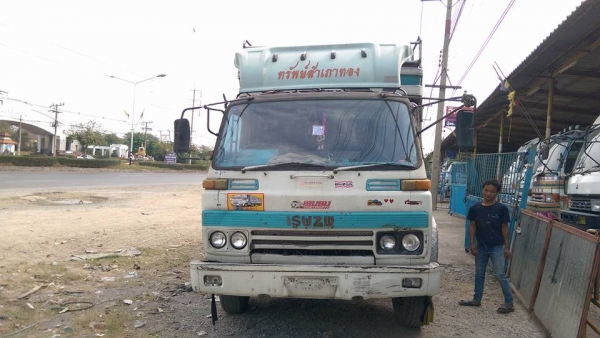 ล้อ JCM คัสซีใหญ่ เครื่อง 170 แรง 6เกียร์ ยาว 6 เมตร พาเวอร์ เครื่อง เกียร์ ดีมาก ตัดขายรีบใช้เงิน