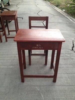 ขายโต๊ะเก้าอี้นักเรียนชุดล่ะ1000 ขายโต๊ะเก้าอี้นักเรียนชุดล่ะ1000