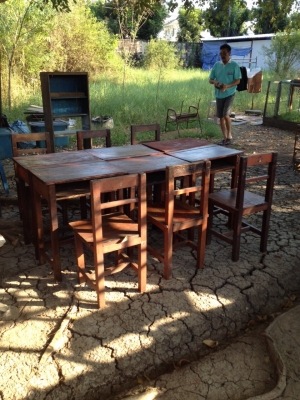 ขายโต๊ะเก้าอี้นักเรียนชุดล่ะ1000 ขายโต๊ะเก้าอี้นักเรียนชุดล่ะ1000