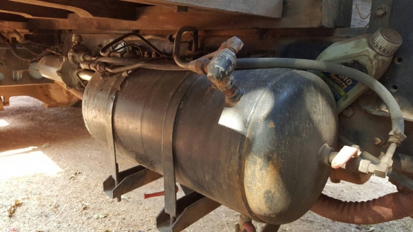 ขาย 10 ล้อ 2 เพลา HINO FM177LA สภาพสวยเดิมๆ คัสซีสวยตลอดเส้น เครื่อง EH700 168 แรงม้า สโลว์กลาง เบรคลมดัน พวงมาลัยพาวเวอร์ ทะเบียนพร้อมโอนครับ ขาย 10 ล้อ 2 เพลา HINO FM177LA สภาพสวยเดิมๆ คัสซีสวยตลอดเส้น เครื่อง EH700 168 แรงม้า สโลว์กลาง เบรคลมดัน พวงมาลัยพาวเวอร์ ทะเบียนพร้อมโอนครับ