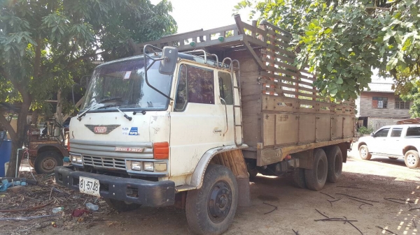 ขาย 10 ล้อ 2 เพลา HINO FM177LA สภาพสวยเดิมๆ คัสซีสวยตลอดเส้น เครื่อง EH700 168 แรงม้า สโลว์กลาง เบรคลมดัน พวงมาลัยพาวเวอร์ ทะเบียนพร้อมโอนครับ ขาย 10 ล้อ 2 เพลา HINO FM177LA สภาพสวยเดิมๆ คัสซีสวยตลอดเส้น เครื่อง EH700 168 แรงม้า สโลว์กลาง เบรคลมดัน พวงมาลัยพาวเวอร์ ทะเบียนพร้อมโอนครับ