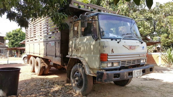 ขาย 10 ล้อ 2 เพลา HINO FM177LA สภาพสวยเดิมๆ คัสซีสวยตลอดเส้น เครื่อง EH700 168 แรงม้า สโลว์กลาง เบรคลมดัน พวงมาลัยพาวเวอร์ ทะเบียนพร้อมโอนครับ