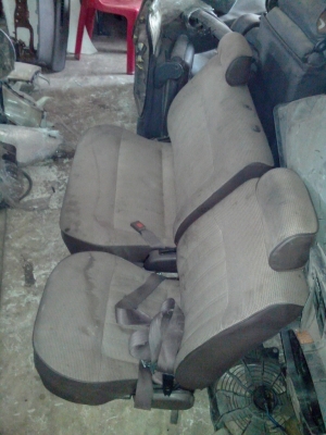 เบาะหมุนรถตู้