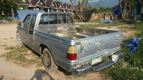 ขายกระบะอีซูซุ ดราก้อน 26,000 สนใจโทร 0866668500 - 0805669540