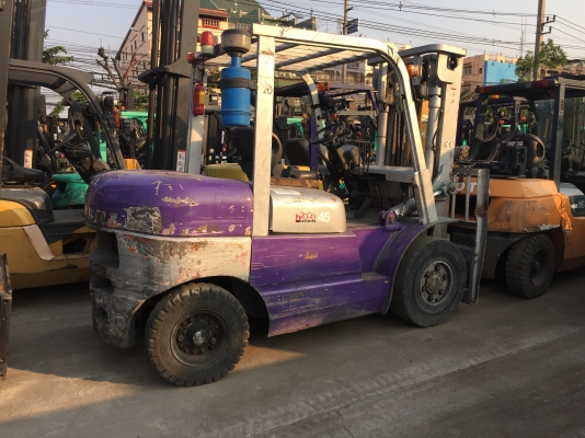 รถยก 4.5 ตัน เสาสูง 3 เมตร เครื่องดีเซล เกียร์ออโต้ รถยก 4.5 ตัน เสาสูง 3 เมตร เครื่องดีเซล เกียร์ออโต้