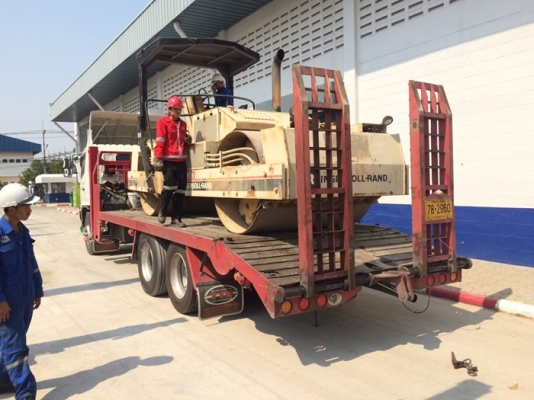 ส่งมอบครับ ส่งมอบครับ รถบด INGERSOLL RAND DD90 ขอบคุณลูกค้ามากๆครับ ส่งมอบครับ ส่งมอบครับ รถบด INGERSOLL RAND DD90 ขอบคุณลูกค้ามากๆครับ