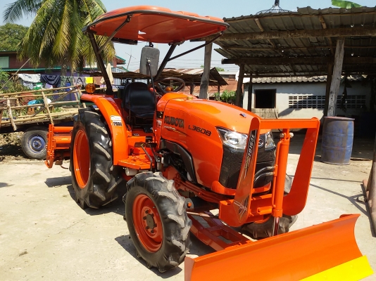 หาชื้อรถไถคูโบต้า L3608 เชิณมาหาเราครับ มีไบมีดตราช้าง1อัน โลตาลีตราช้าง1อัน สวยๆเดิมๆ มีทะเบียนพร้อม ขายใน  ราคา295000บาท รถอยู่วังบัว คลองขลุง กำแพงเพชร    สนใจสอบุถามได้ที่081 3655997 อำพร  พาเจริญ  ราคาต่อรองได้อีกนะครับ