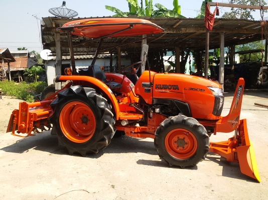 หาชื้อรถไถคูโบต้า L3608 เชิณมาหาเราครับ มีไบมีดตราช้าง1อัน โลตาลีตราช้าง1อัน สวยๆเดิมๆ มีทะเบียนพร้อม ขายใน  ราคา295000บาท รถอยู่วังบัว คลองขลุง กำแพงเพชร    สนใจสอบุถามได้ที่081 3655997 อำพร  พาเจริญ  ราคาต่อรองได้อีกนะครับ