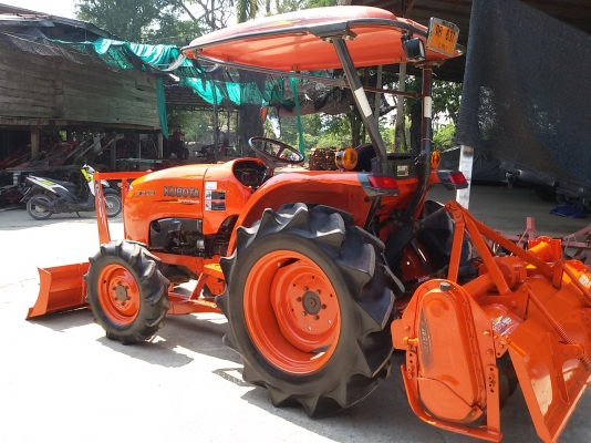 หาชื้อรถไถคูโบต้า L3608 เชิณมาหาเราครับ มีไบมีดตราช้าง1อัน โลตาลีตราช้าง1อัน สวยๆเดิมๆ มีทะเบียนพร้อม ขายใน  ราคา295000บาท รถอยู่วังบัว คลองขลุง กำแพงเพชร    สนใจสอบุถามได้ที่081 3655997 อำพร  พาเจริญ  ราคาต่อรองได้อีกนะครับ