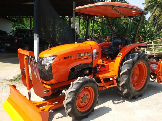 หาชื้อรถไถคูโบต้า L3608 เชิณมาหาเราครับ มีไบมีดตราช้าง1อัน โลตาลีตราช้าง1อัน สวยๆเดิมๆ มีทะเบียนพร้อม ขายใน  ราคา295000บาท รถอยู่วังบัว คลองขลุง กำแพงเพชร    สนใจสอบุถามได้ที่081 3655997 อำพร  พาเจริญ  ราคาต่อรองได้อีกนะครับ