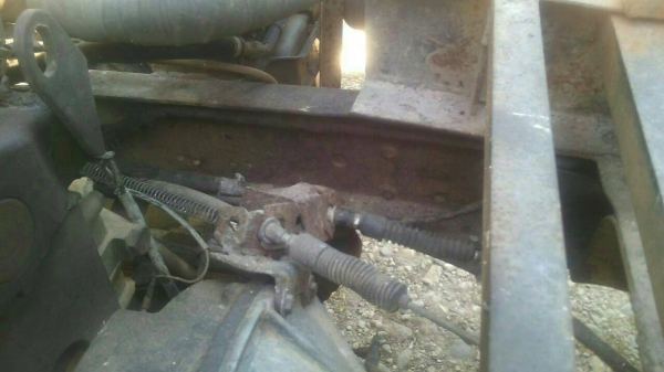 รถอีซุซุ 6 ล้อดั้ม KS11 - เปลื่ยนเครื่อง 100 แรงม้า.  ปี 38.    สนใจติดต่อ  081 - 6079515