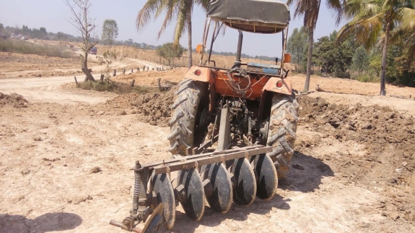 ขาย Kubota 22 แรง 2เพลาใช้ได้ พร้อมใช้ ใบดัน ผานพรวน ครบเซต ขาย Kubota 22 แรง 2เพลาใช้ได้ พร้อมใช้ ใบดัน ผานพรวน ครบเซต