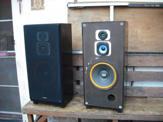 ลำโพง 3 ดอก จำนวน 1 คู่