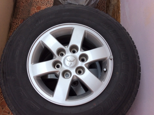 ขายล้อแม็กพร้อมยาง ปาเจโร่  Max Pajero Sport