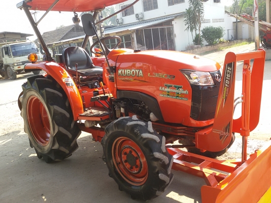 หาชื้อรถไถคูโบต้า L3608 เชิณมาหาเราครับ มีไบมีดตราช้าง1อัน โลตาลีตราช้าง1อัน สวยๆเดิมๆ มีทะเบียนพร้อม ขายใน ราคา295000บาท รถอยู่วังบัว คลองขลุง กำแพงเพชร สนใจสอบุถามได้ที่081 3655997 อำพร พาเจริญ ราคาต่อรองได้อีกนะครับ หาชื้อรถไถคูโบต้า L3608 เชิณมาหาเราครับ มีไบมีดตราช้าง1อัน โลตาลีตราช้าง1อัน สวยๆเดิมๆ มีทะเบียนพร้อม ขายใน ราคา295000บาท รถอยู่วังบัว คลองขลุง กำแพงเพชร สนใจสอบุถามได้ที่081 3655997 อำพร พาเจริญ ราคาต่อรองได้อีกนะครับ