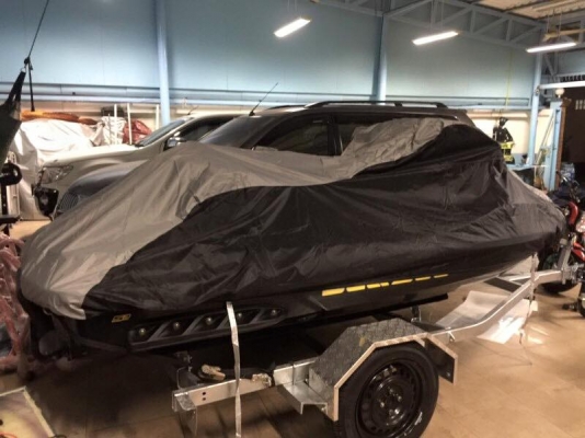 ผ้าคลุมเจ็ทสกี ทุกรุ่น เนื้อผ้ากันแสง UV กันแดดกันฝน เพียง 2,500 บาท.