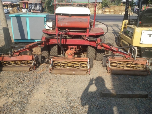 รถตัดหญ้านั่งขับ เครื่องนิสสัน SD22  4สูบ (ดีเซล)2200 ตัดได้กว้าง3.30เมตร เก่าญี่ปุ่น