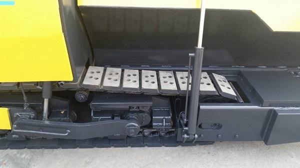 รถปูยาง Nigata NFB6C ปูได้ 4 เมตร ตีนแทรก รถเก่านอก นำเข้าจากญี่ปุ่น พร้อมใช้งาน