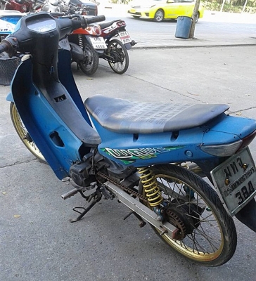 ขายได้ขาย Wave Z คลัทซ์มือ ตามสภาพ