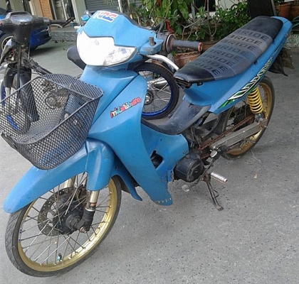 ขายได้ขาย Wave Z คลัทซ์มือ ตามสภาพ