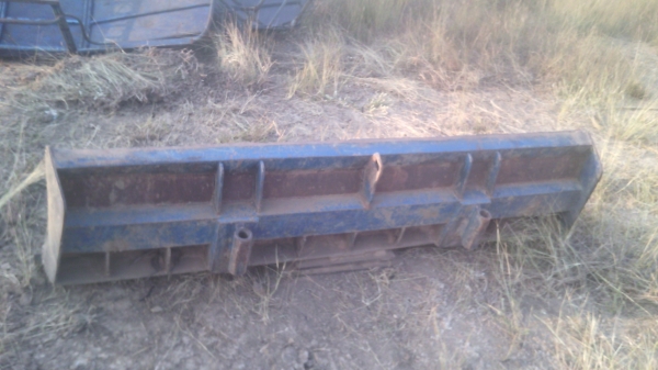 ขายใบดัน7ฟุต  ใส่รถไถฟอรด์