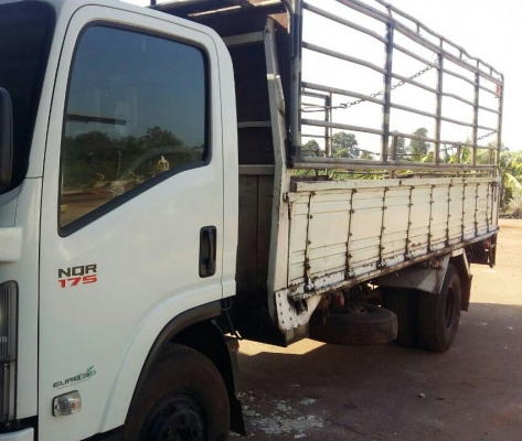 หกล้อ อีซูซุ NQR175ปี56 แอร์ พ.เวอร์ ช่วงยาว5.50ม สภาพดีสวยบางเดิมพร้อมใช้ เล่มทะเบียนพร้อมโอน หกล้อ อีซูซุ NQR175ปี56 แอร์ พ.เวอร์ ช่วงยาว5.50ม สภาพดีสวยบางเดิมพร้อมใช้ เล่มทะเบียนพร้อมโอน