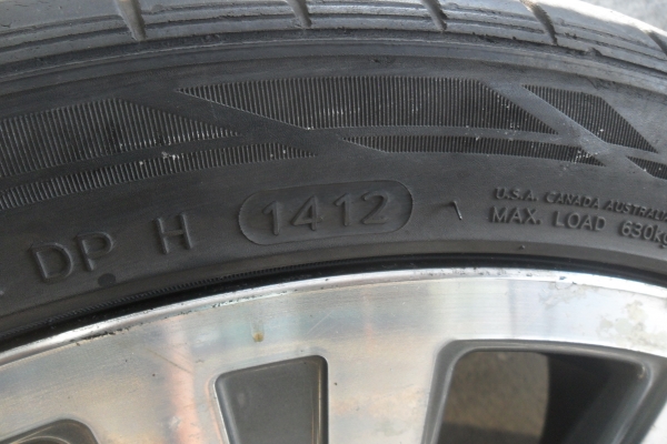 ล้อแม็ก18นิ้ว5รู100/114 พร้อมยาง สวยๆ 4 ล้อ ลดราคาเหลือ 6900 บาท