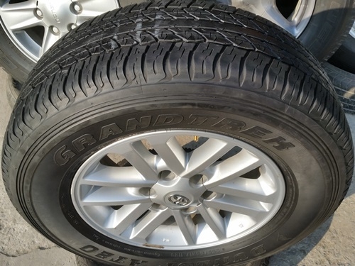 ขายล้อแม็ก TOYOTA Fortunner 17 ยาง265/65/17ปี 14 4 ล้อ ขายล้อแม็ก TOYOTA Fortunner 17 ยาง265/65/17ปี 14 4 ล้อ