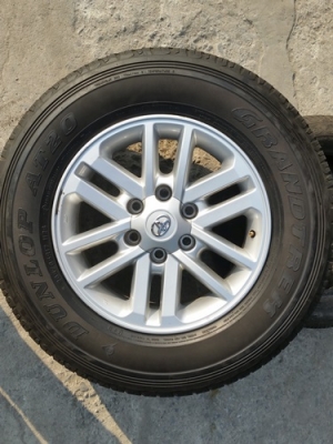 ขายล้อแม็ก TOYOTA Fortunner 17 ยาง265/65/17ปี 14 4 ล้อ ขายล้อแม็ก TOYOTA Fortunner 17 ยาง265/65/17ปี 14 4 ล้อ