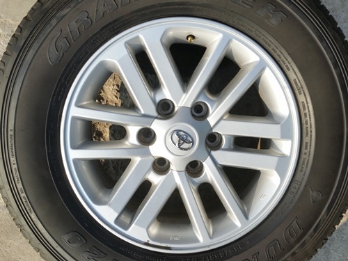 ขายล้อแม็ก TOYOTA Fortunner 17 ยาง265/65/17ปี 14 4 ล้อ ขายล้อแม็ก TOYOTA Fortunner 17 ยาง265/65/17ปี 14 4 ล้อ