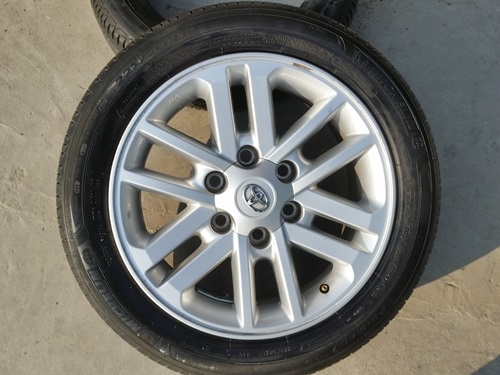 ขายล้อแม็ก TOYOTA Fortunner 17 ยาง225/50/17  4 ล้อ