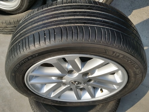 ขายล้อแม็ก TOYOTA Fortunner 17 ยาง225/50/17  4 ล้อ