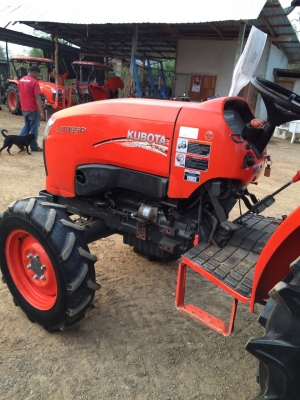 ขายรถไถคูโบต้าL4708SP สีเดิมๆสภาพเดิมๆคับ ตัวเปล่าราคา375,000.