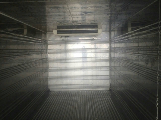 ขายรถ 6 ล้อ ฮีโน่ เมก้า ตู้เย็น 150 แรง ปี 56 ยาว 5.5 ม.  สภาพสวย คัสซีดี พร้อมใช้งาน จัดแนนท์ได้ สนใจติดต่อได้ที่ 081-9420141  ,  081-5715326