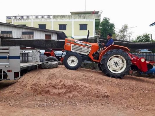 ปัญญาแทรคเตอร์..จัดมาให้ครับ ด่วน!!!คูโบต้า ZL3202 เพลาเดียว ตัวเปล่า สภาพเดิมๆ รถไร่ จัดส่ง จ.อยุธยา