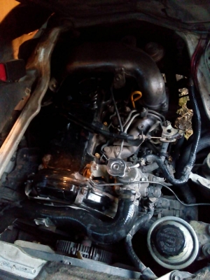 ขายดาวน์ส่ง 8,600 หรือสดด่วนโตโยต้า Commuter โฉมหลังคาสูงปลายปี 04  เครื่องเดิมดีเซล 3.0 D ภายในแต่ง VIP