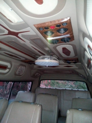 ขายดาวน์ส่ง 8,600 หรือสดด่วนโตโยต้า Commuter โฉมหลังคาสูงปลายปี 04  เครื่องเดิมดีเซล 3.0 D ภายในแต่ง VIP