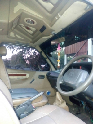 ขายดาวน์ส่ง 8,600 หรือสดด่วนโตโยต้า Commuter โฉมหลังคาสูงปลายปี 04  เครื่องเดิมดีเซล 3.0 D ภายในแต่ง VIP