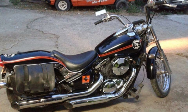 Chopper Vulcan custom ปี95 400cc สภาพดีและสวย มีทะเบียนโอนนอก ขายถูกๆ ราคา 90,000.- สนใจติดต่อ 093-9319456 Chopper Vulcan custom ปี95 400cc สภาพดีและสวย มีทะเบียนโอนนอก ขายถูกๆ ราคา 90,000.- สนใจติดต่อ 093-9319456