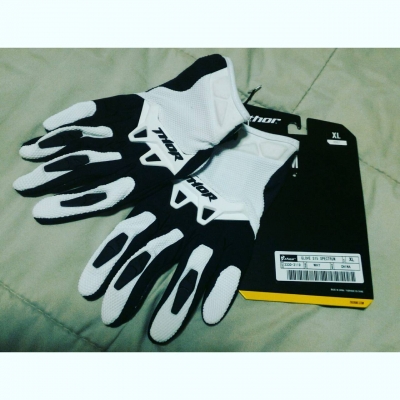 Thor spectrum ถุงมือใส่เล่น jetski Thor spectrum ถุงมือใส่เล่น jetski