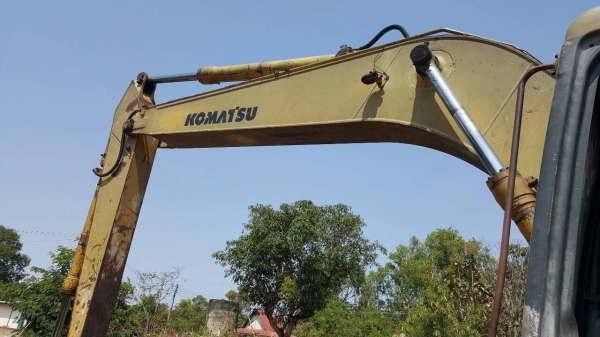 ขาย แบคโฮ KOMATSU PC200-6 เครื่อง 6BG1 turbo เอกสารสัญญาซื้อขาย ขาย แบคโฮ KOMATSU PC200-6 เครื่อง 6BG1 turbo เอกสารสัญญาซื้อขาย