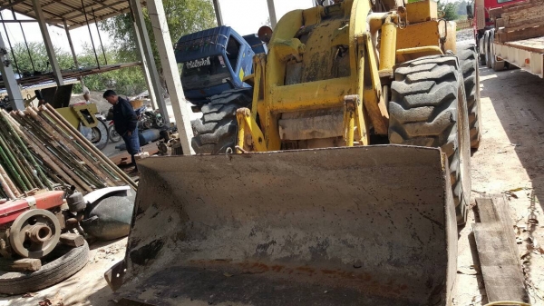 ขาย รถตัก CAT 922 สภาพพร้อมใช้งาน เครื่องดี ปั้มดี รถใช้งานอยู่เป็นประจำ ราคาต่อรองได้ครับ