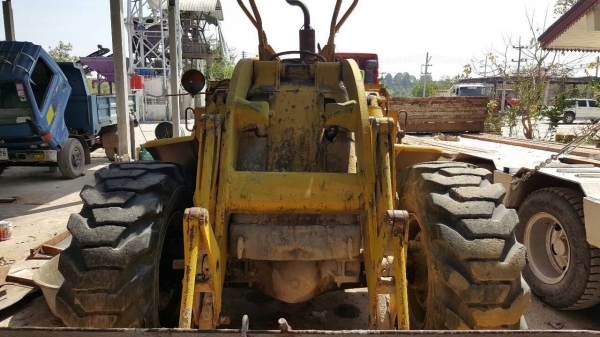 ขาย รถตัก CAT 922 สภาพพร้อมใช้งาน เครื่องดี ปั้มดี รถใช้งานอยู่เป็นประจำ ราคาต่อรองได้ครับ