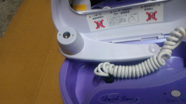 ชุดเลเซอร์ดูแลผิว Dual Laser เป็นแบบกระเป๋าหิว เลือกการทำงานได้สองแบบ