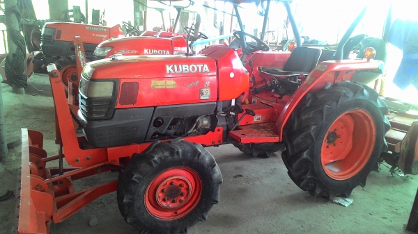 คูโบต้าL3408 ใบมีดพร้อมโรตารีและเล่มทะเบียน