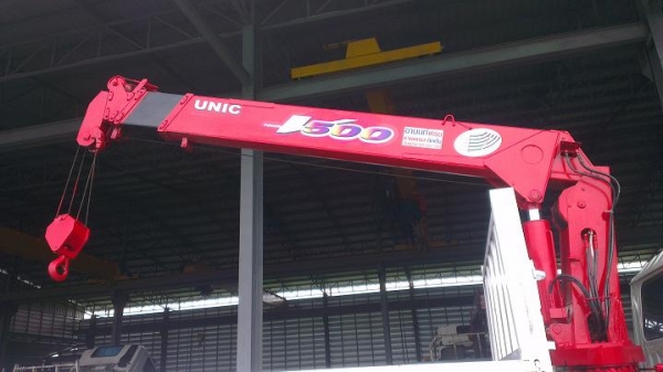 ขายรถเครน เฮี้ยบ รถห้างช่วงยาว 7เมตร เครน 5 ตัน 5ปลอก ยาว ราคา 1,300,000  ต่อรองได้