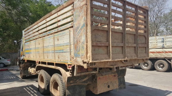 ขาย 10 ล้อดั้ม HINO FM3M คัสซีสวยตลอดเส้น เครื่องเดิม M10C 240 แรงม้า เกียร์เดิม สโลว์เดิม ยางไม่ค่อยสวย ทะเบียนพร้อมโอนครับ ขาย 10 ล้อดั้ม HINO FM3M คัสซีสวยตลอดเส้น เครื่องเดิม M10C 240 แรงม้า เกียร์เดิม สโลว์เดิม ยางไม่ค่อยสวย ทะเบียนพร้อมโอนครับ