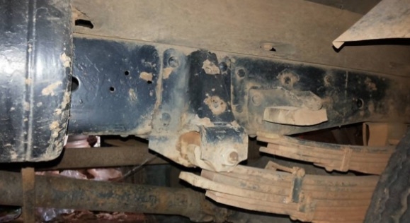 ISUZU NPR 115 HP 4BD1 รถบรรทุกหกล้อ กระบะเหล็กคอกไม้ความยาว 4.30 เมตรสภาพสวยดีพร้อมบรรทุกได้เลย เครื่องยนต์เทอร์โบแน่นแรงดีไม่มีแตกเยิ้ม ภายในเก๋งคอนโซลครบพร้อม พวงมาลัยเพาเวอร์ ช่วงล่างใหญ่คัชซีไม่แตกบวม ติด F หน้า F หลังครบพร้อม ยาง 8.25 ขอบ 16 สภาพดีปร ISUZU NPR 115 HP 4BD1 รถบรรทุกหกล้อ กระบะเหล็กคอกไม้ความยาว 4.30 เมตรสภาพสวยดีพร้อมบรรทุกได้เลย เครื่องยนต์เทอร์โบแน่นแรงดีไม่มีแตกเยิ้ม ภายในเก๋งคอนโซลครบพร้อม พวงมาลัยเพาเวอร์ ช่วงล่างใหญ่คัชซีไม่แตกบวม ติด F หน้า F หลังครบพร้อม ยาง 8.25 ขอบ 16 สภาพดีปร